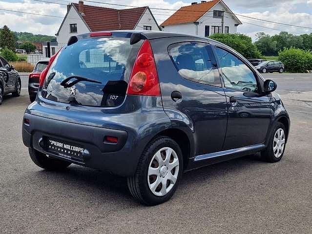 Peugeot 107 1.0i / 5 PORTES / RADIO / USB / GARANTIE, Auto's, Peugeot, https://public.car-pass.be/vhr/e824ec46-8c8f-4555-a6d8-1f0cc1da3db4