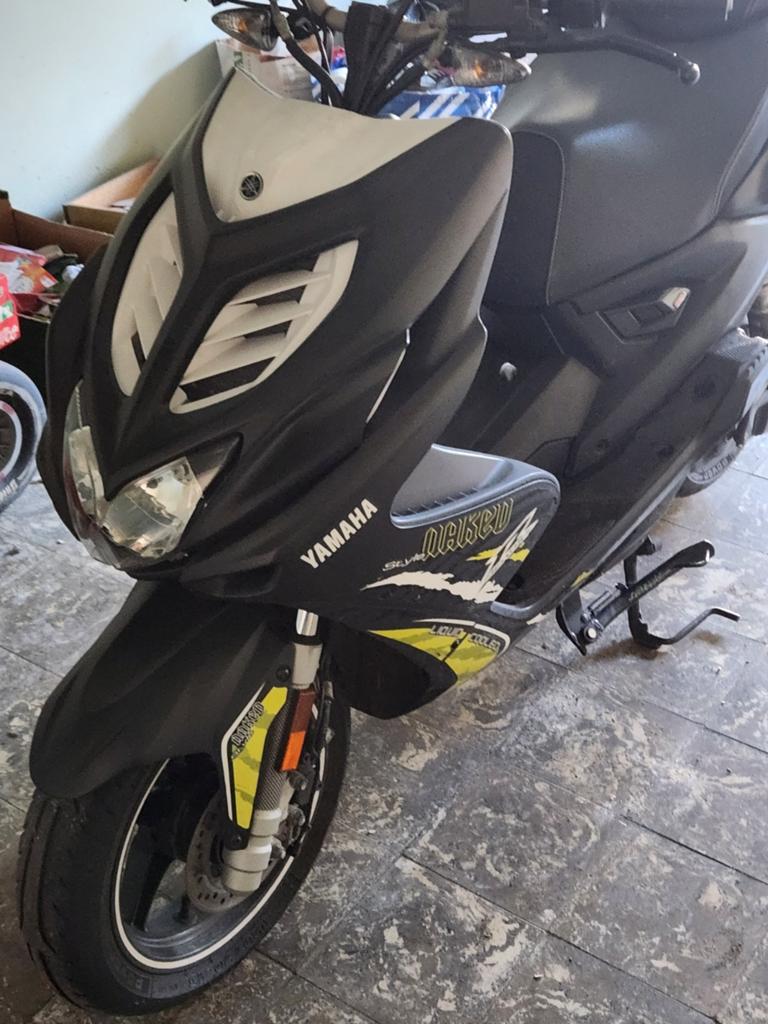 🖤🖤🖤   YAMAHA AEROX R NITRO NAKED KLASSE A, Fietsen en Brommers, Ophalen, Tweetakt, Gebruikt, Aerox