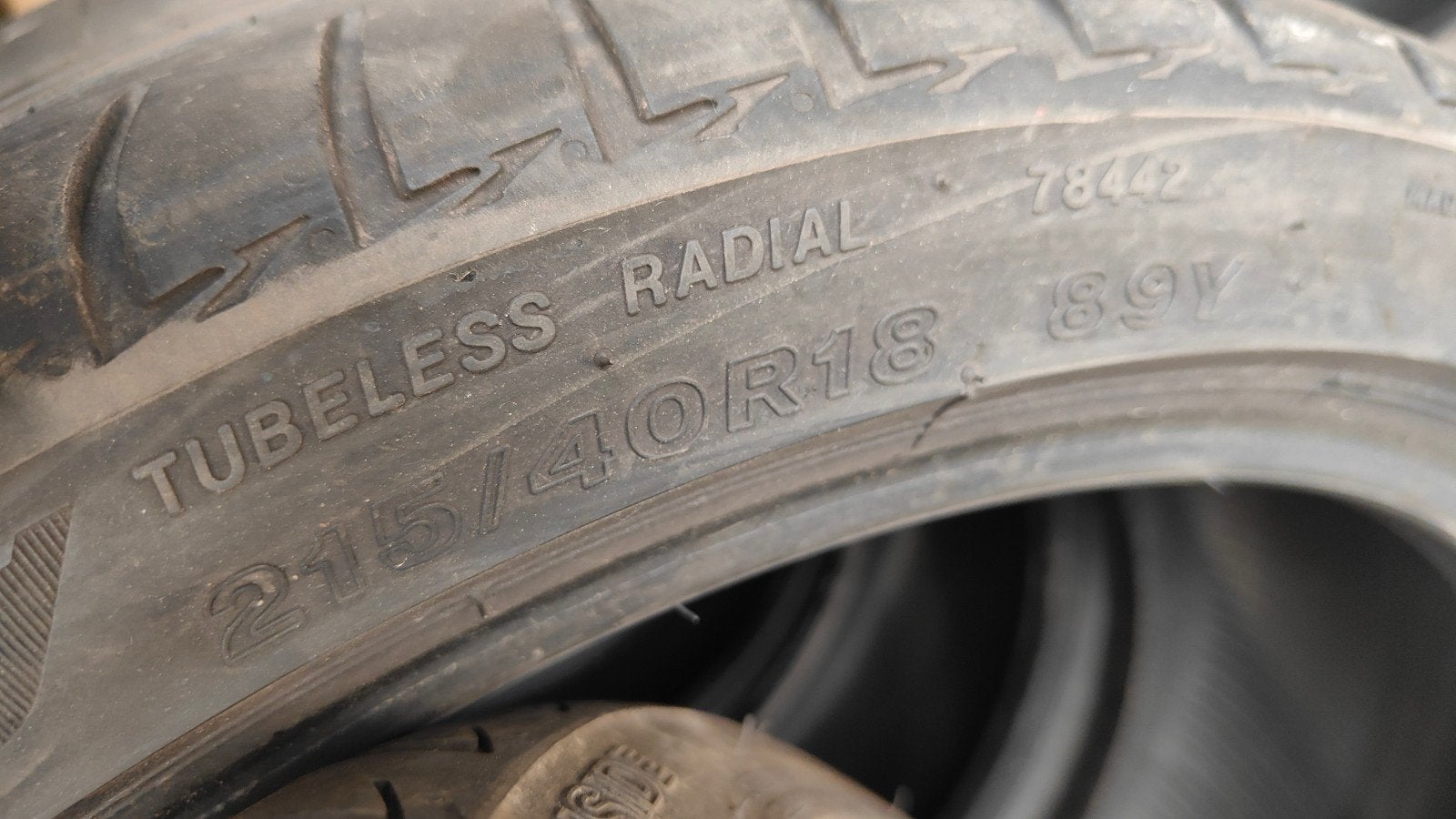 215/40r18 Bridgestone 45€ per stuk met montage, Auto-onderdelen, Ophalen