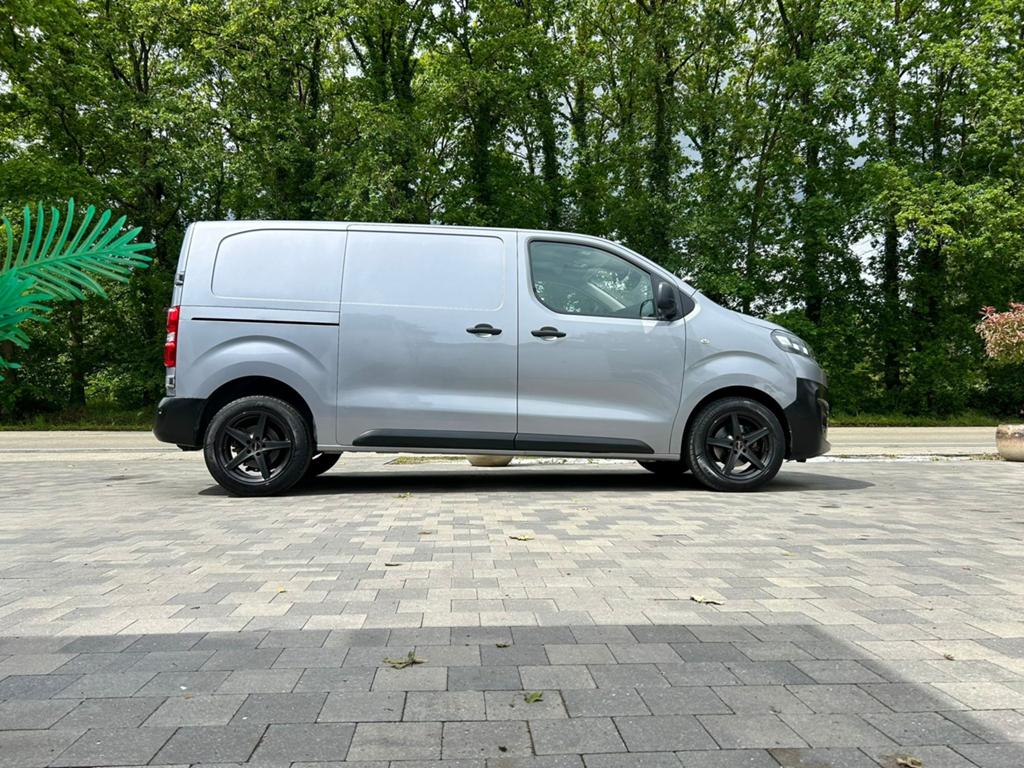 CITROEN JUMPY | LICHTE VRACHT | 3 ZIT, Euro 6, Citroën, Leder, Bedrijf