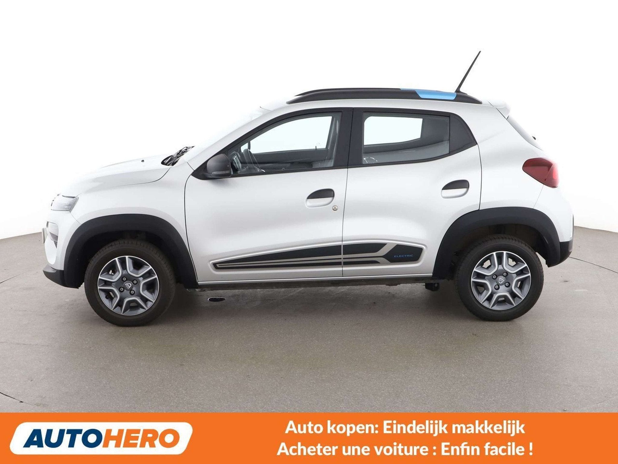 Dacia Spring electric drive 33 kW Comfort (bj 2021), Auto's, Dacia, 4 zetels, Gebruikt, Zwart, 1045 kg