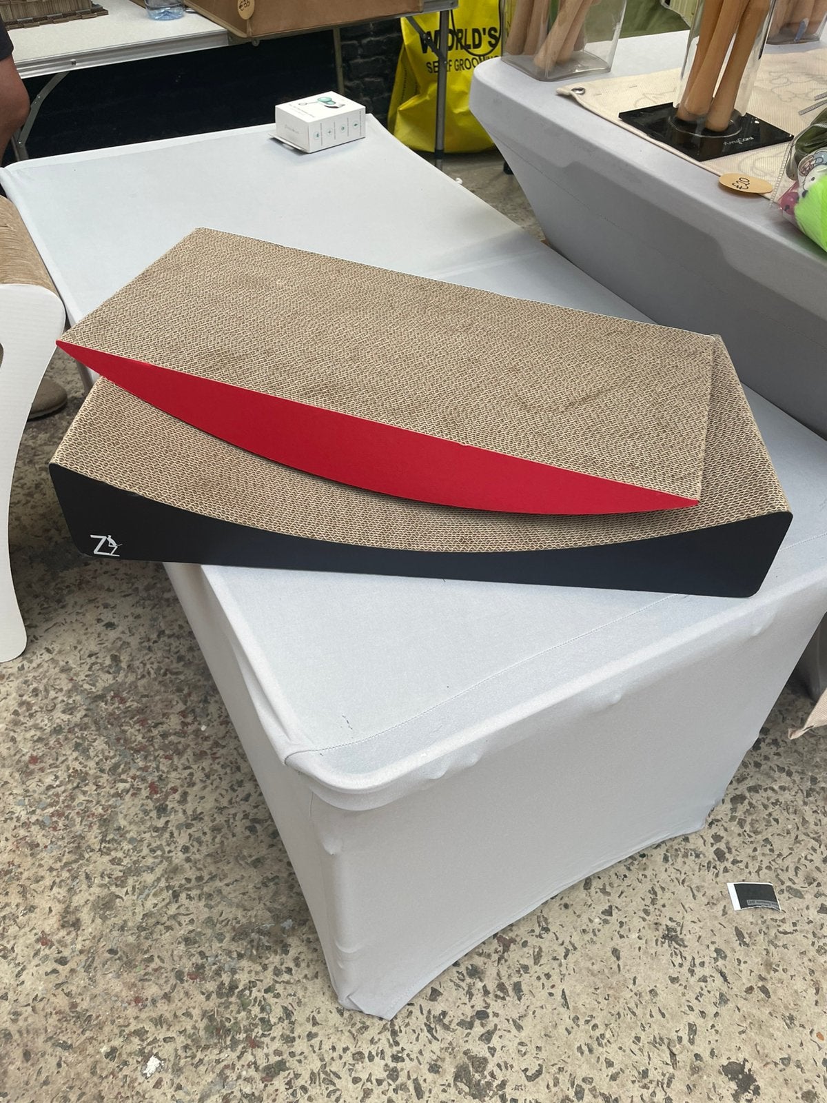 2-in-1 Design Katten Krabplank Set – Veranderbare Vormen, Ophalen of Verzenden, Zo goed als nieuw, Krabplank