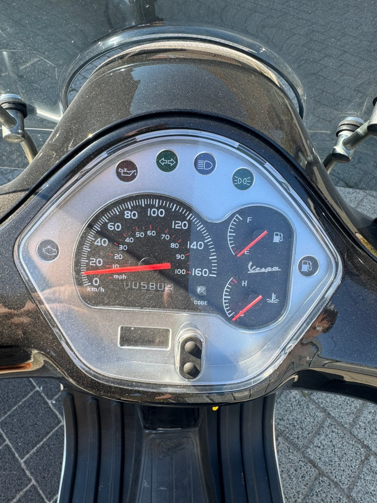 Vespa 300 GTS, Fietsen en Brommers, Scooters | Vespa, Ophalen, Overige modellen, Zo goed als nieuw, Benzine