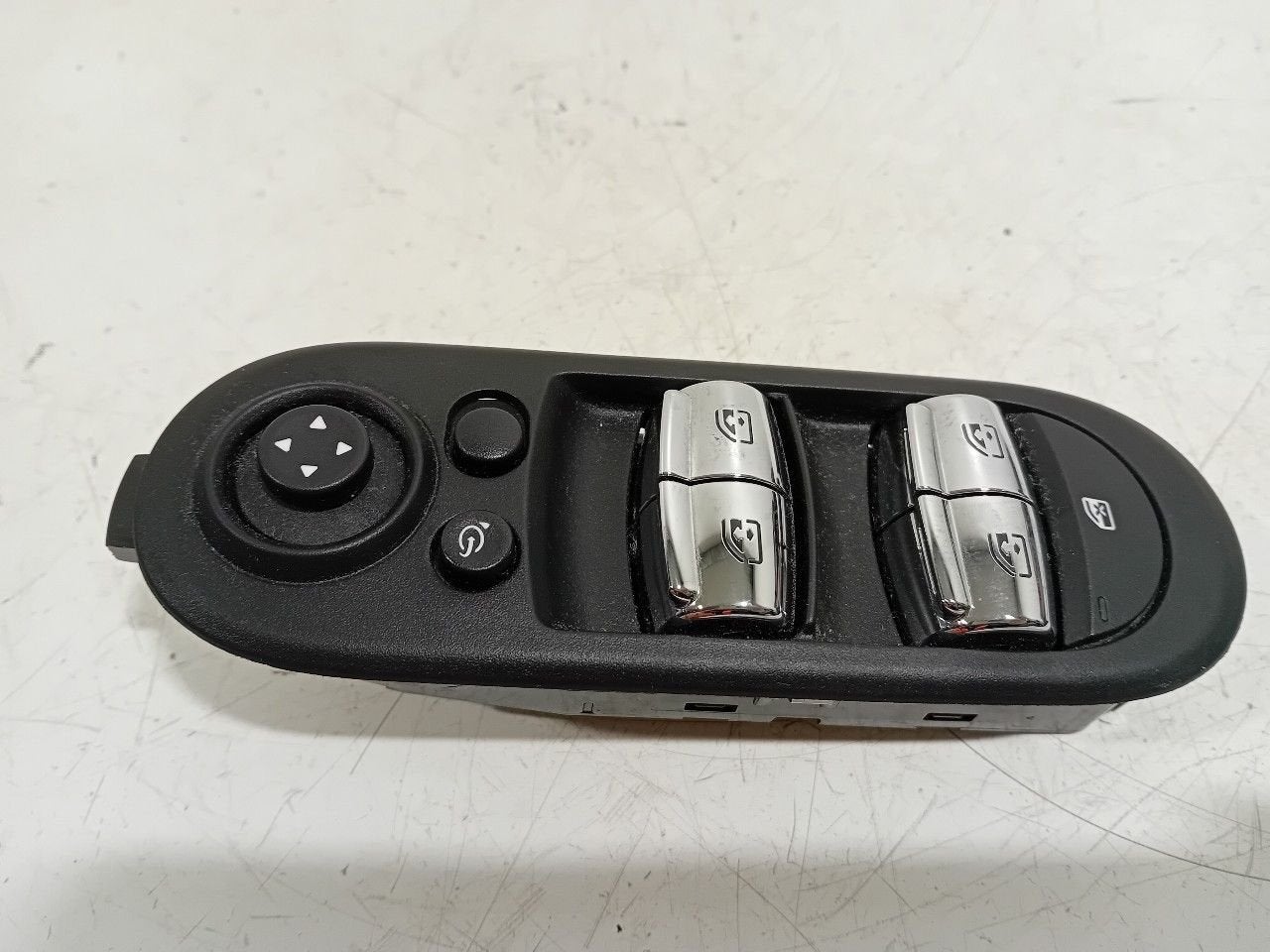 Bedieningspaneel elektrische ramen Mini Mini, Onderdelen@venauto.nl, Van der Ven Autorecycling B.V., Ettenseweg 76, 4706 PB Roosendaal, The Netherlands