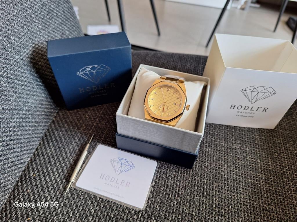 Nouvelle montre Hodler La Chaux en or, Enlèvement, Or, Or