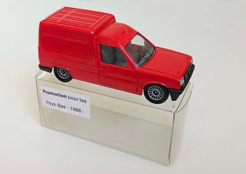 Solido Renault Express de1988., Verzamelen, Verzenden, Nieuw, Auto's