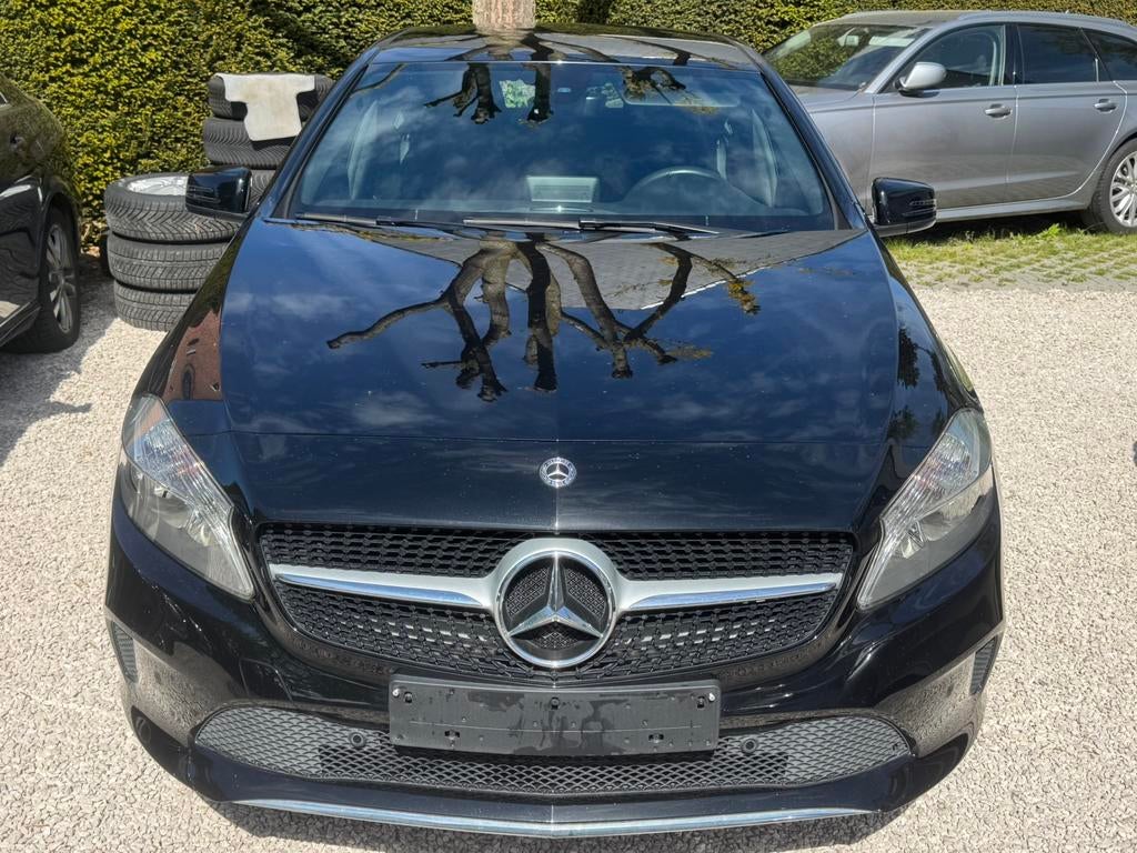 Mercedes A200 -benzine-AUTOMAAT-Navi-Cruise-2017-GARANTIE!, Auto's, Mercedes-Benz, Euro 6, 1600 cc, Leder en Stof, Zwart