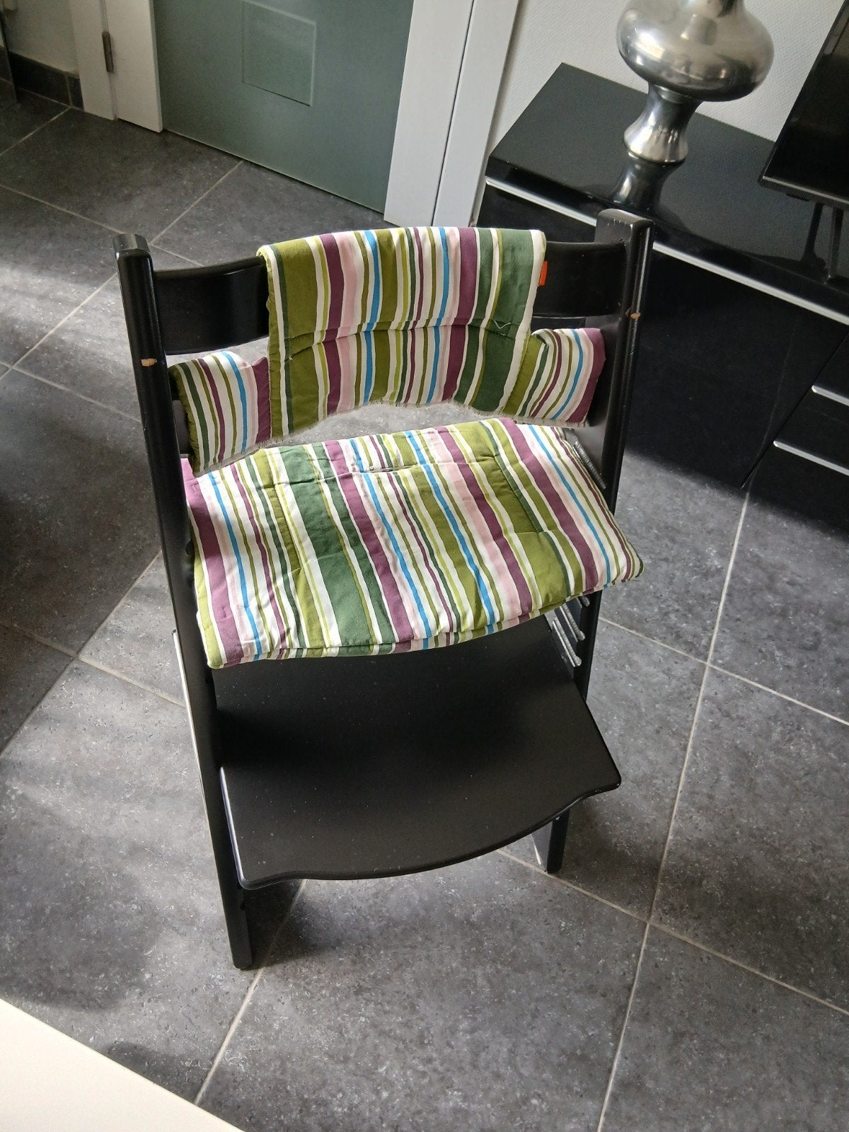 Chaise pour bébé Stokke Tripp Trapp, Enlèvement