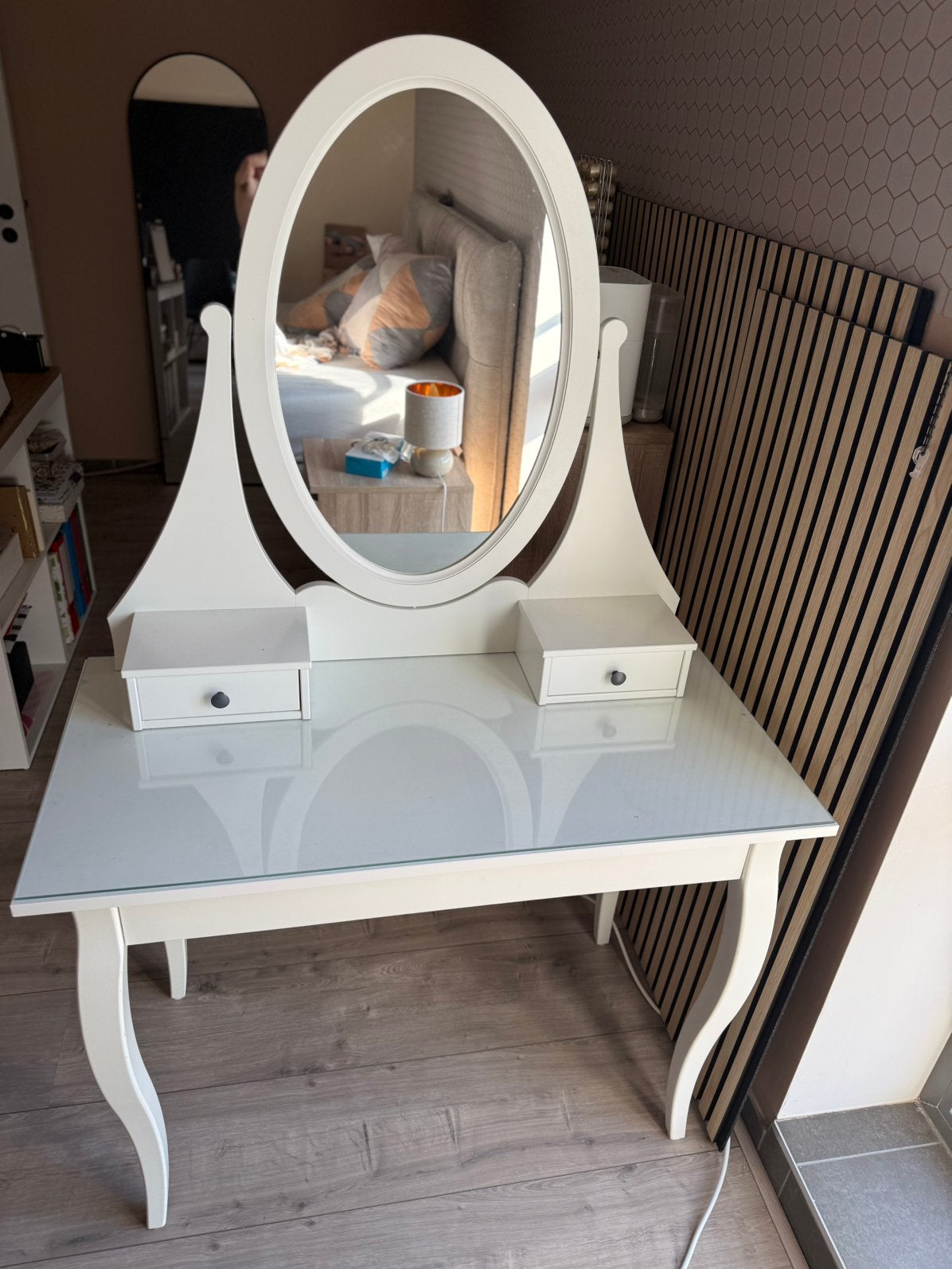 Make up tafel inea, Huis en Inrichting, Ophalen, Zo goed als nieuw