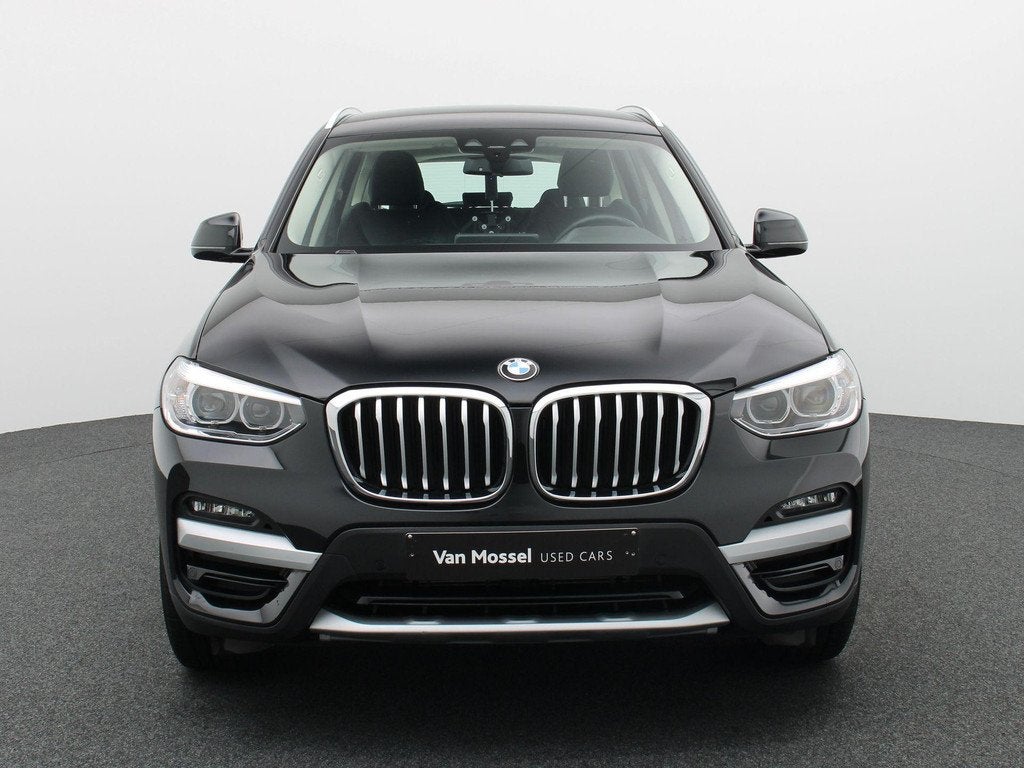 BMW X3 xDrive30e (135 kW) (automatique), Autos, 12 kWh, 215 kW, 2000 kg, 2065 kg