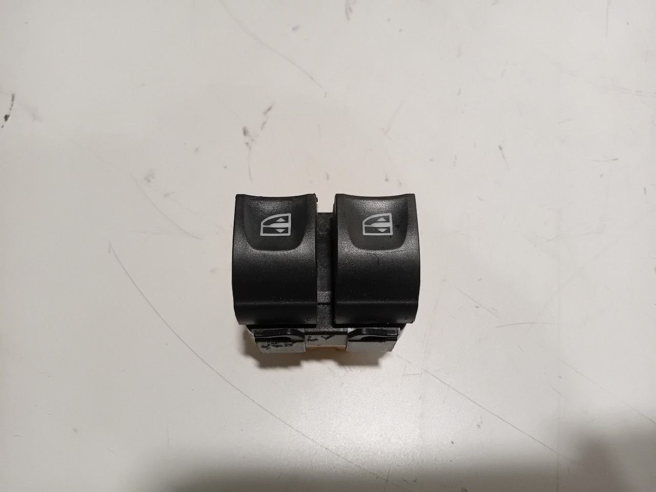 Bedieningspaneel elektrische ramen Opel Vivaro, Onderdelen@venauto.nl, Van der Ven Autorecycling B.V., Gebruikt, Ettenseweg 76, 4706 PB Roosendaal, The Netherlands