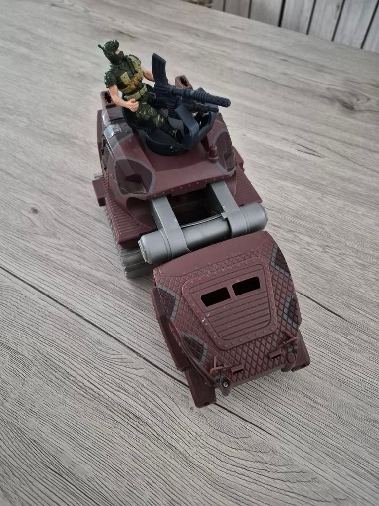 Gi Joe cobra hiss tank, Enlèvement