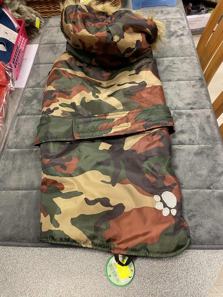 Stoere jas voor hond ruglengte 50 cm., Ophalen of Verzenden, Nieuw, Hondenjas