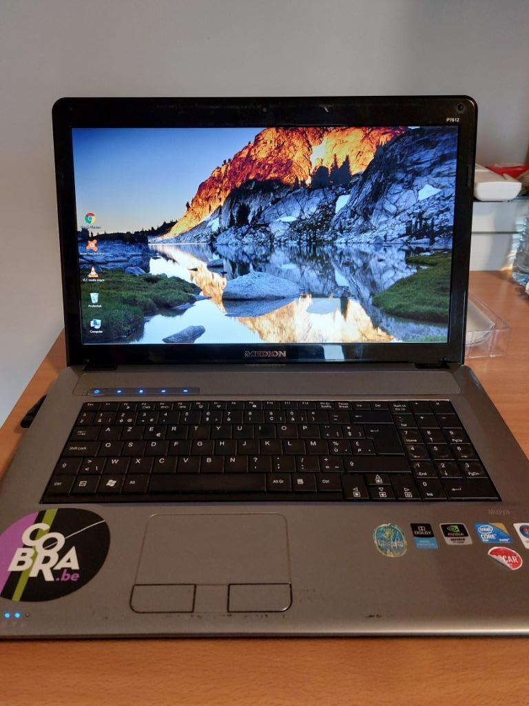 laptop/notebook Medion akoya P7612 windows vista home premiu, Informatique & Logiciels, Ordinateurs portables Windows, Comme neuf