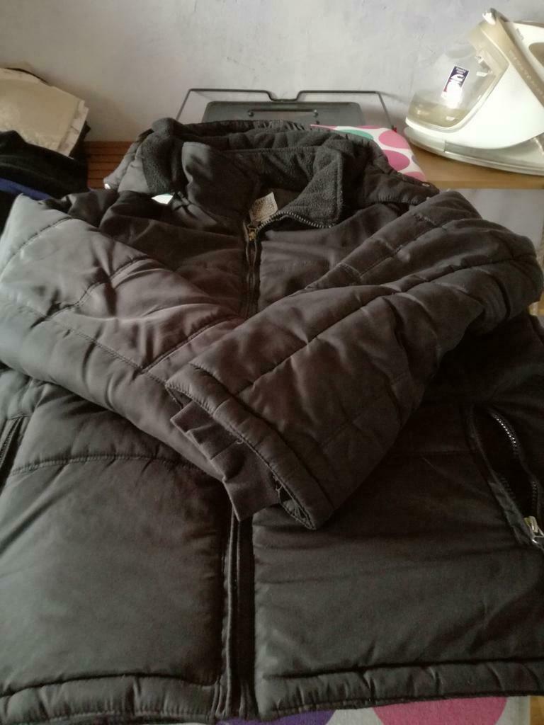 Mooie winterjas met kap, Enlèvement, Comme neuf, Taille 42/44 (L), Noir