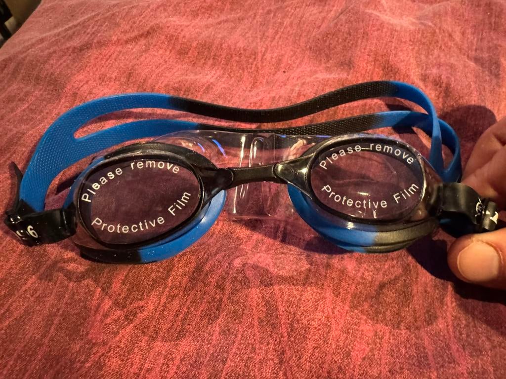 Lunettes de plongée et bonnet de bain Dunlop neufs, Enlèvement ou Envoi, Neuf, Masque de plongée