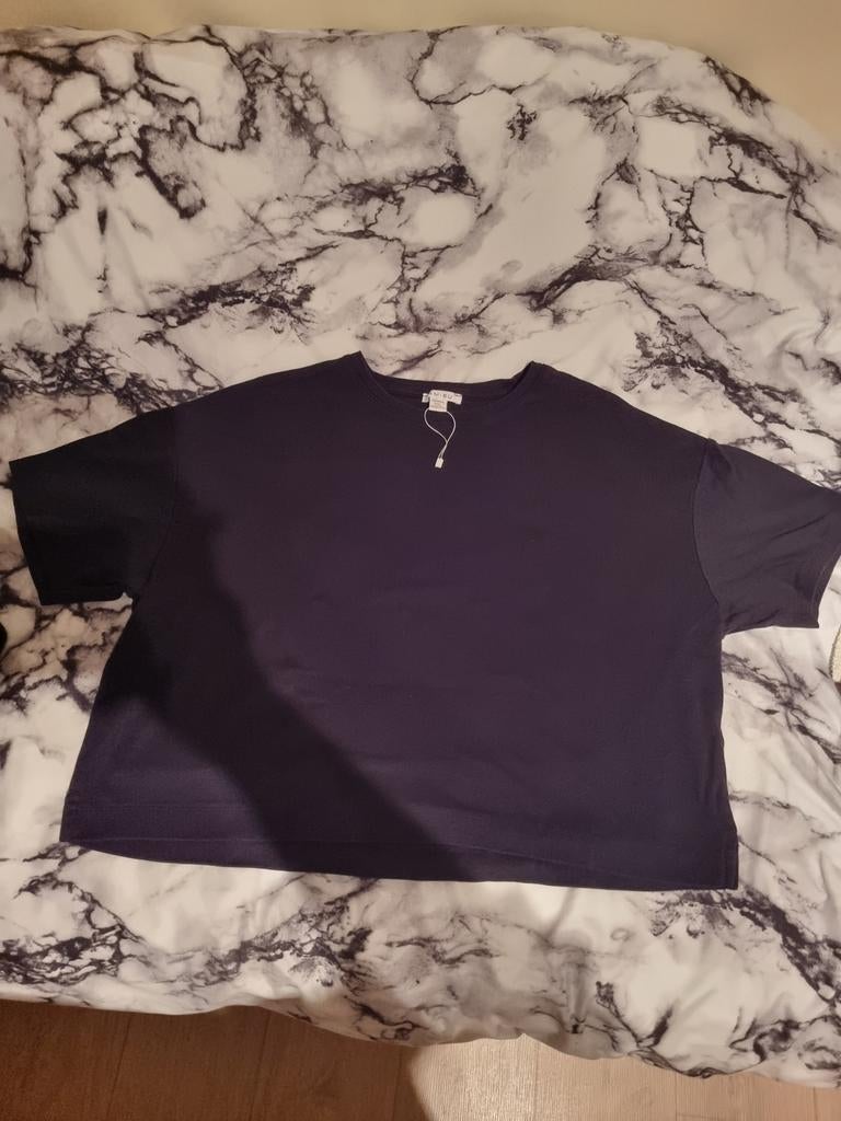 Nieuw Nooit gedragen maar wel 1x gewassen!

Maat:XXL 
Zwart, Nieuw, Ophalen of Verzenden, Amisu, Blouse of Tuniek