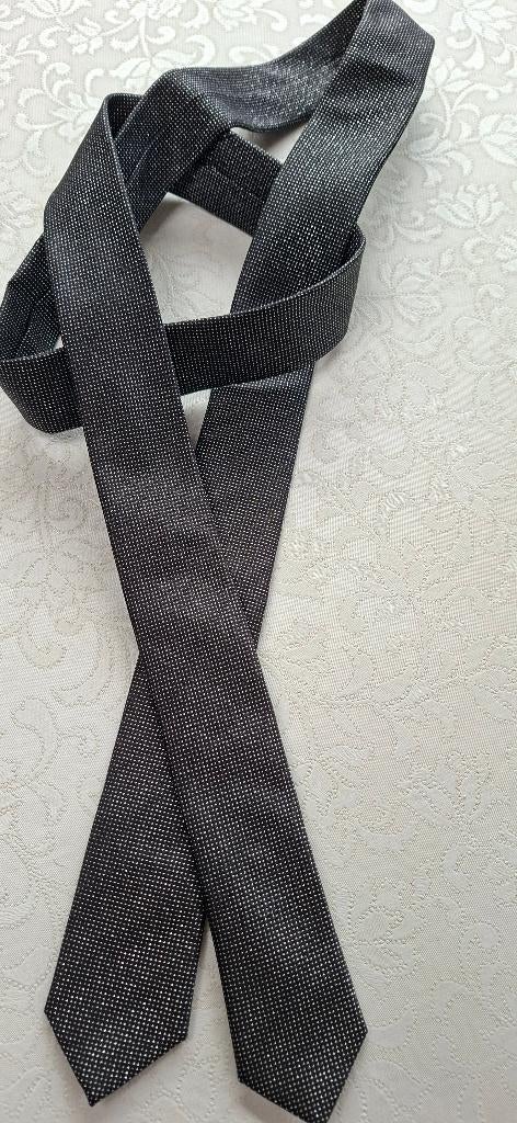 Das Hugo Boss  Zwart met zilver, Kleding | Heren, Stropdassen, Effen, Hugo boss, Zwart, Nieuw