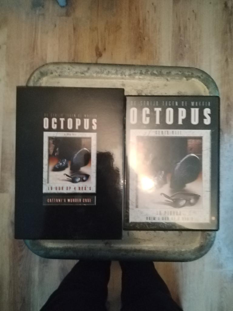 Octopus (La Piovra) seizoen 7 en 8, Cd's en Dvd's, Vanaf 12 jaar, Verzenden, Zo goed als nieuw, Drama