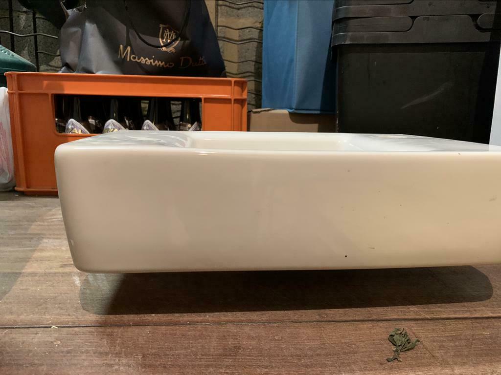 Evier - Petit lave-mains 40 cm x 10cm x 25cm, Utilisé