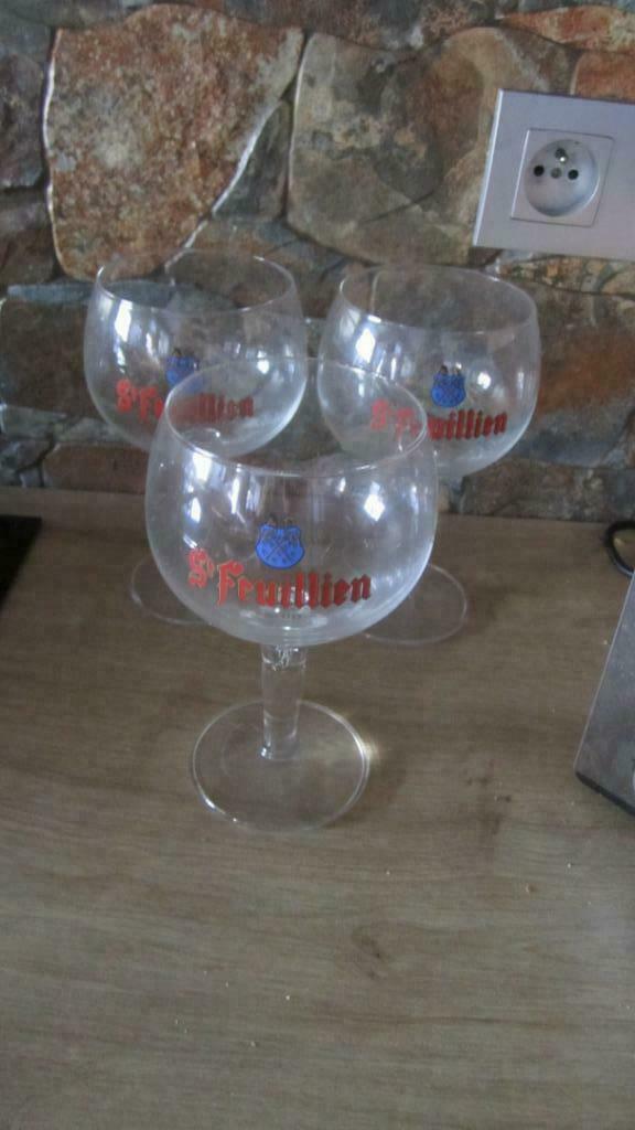 3 VERRES A BIERE  ST FEUILLIEN, Enlèvement, Neuf, Verre ou Verres