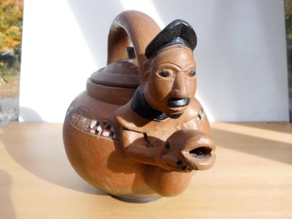 Theepot exotisch ( in aardewerk), Antiek en Kunst, Ophalen of Verzenden