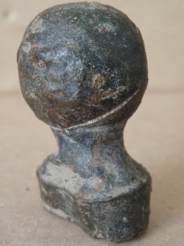 Bodemvondst Romeins 5e eeuw Romeinse bronzen pommel van dolk, Antiek en Kunst, Verzenden