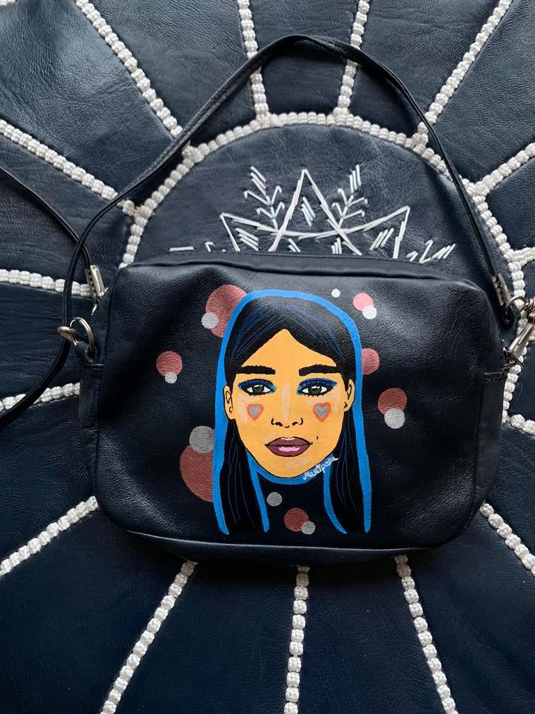 Vintage handgeschilderd leren tasje, Blauw, Ophalen of Verzenden, Zo goed als nieuw, Leer
