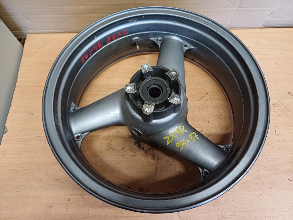 kawasaki zxr 750 model '93-'95 achterwiel velg grijs, Ophalen of Verzenden, Gebruikt