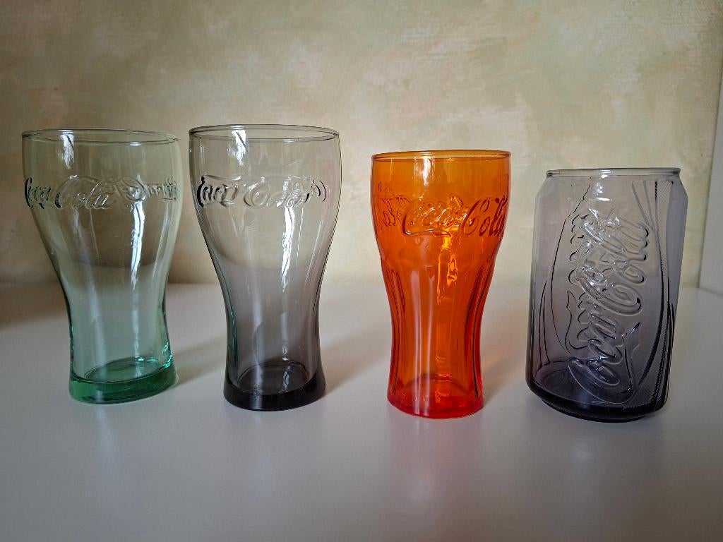 Verres à Coca Cola colorés, Collections, Verres & Petits Verres, Comme neuf, Verre à soda, Enlèvement ou Envoi