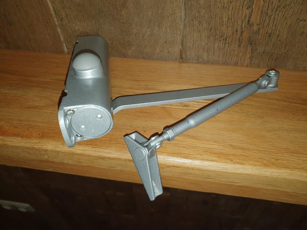 Deurdranger, Doe-het-zelf en Bouw, Ophalen, Gebruikt
