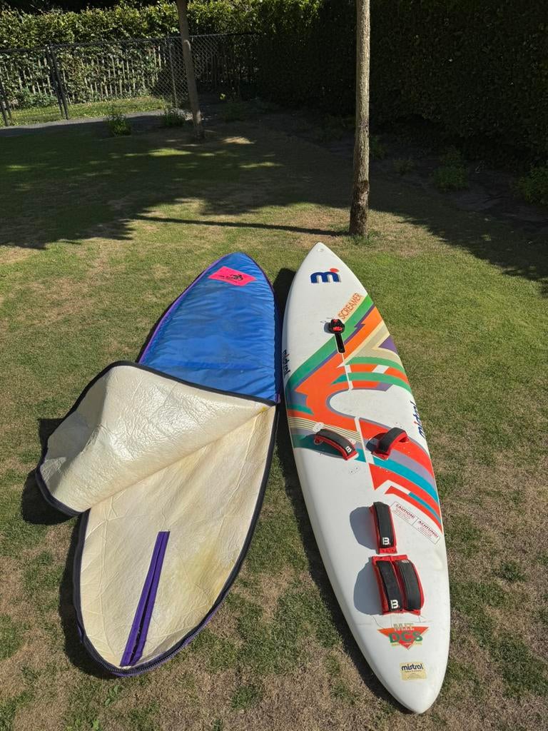Mistral Screamer met 2 masten 2 zeilen, giek, mastvoet, …, Watersport en Boten, Ophalen, 250 tot 300 cm, Met draagtas, Complete set