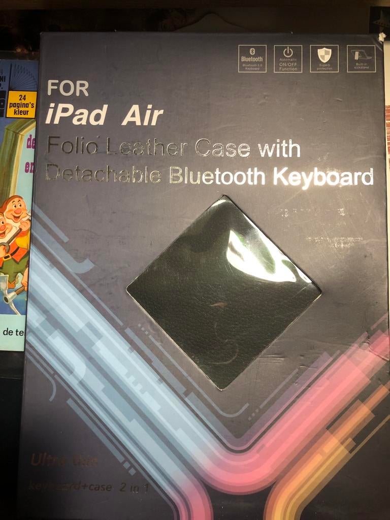 Ipad Air - Bluetooth Keyboard Case, Ophalen of Verzenden, Zo goed als nieuw, Apple iPad Air