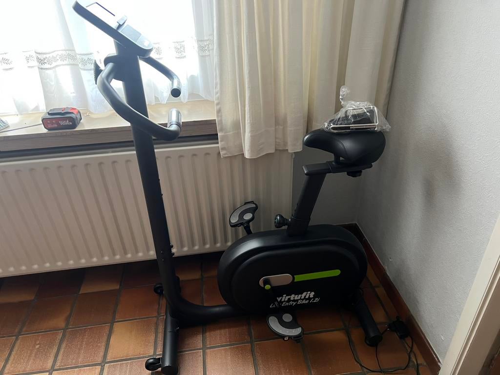 Virtufit low entry 1.2i hometrainer, Sport en Fitness, Ophalen, Zo goed als nieuw, Hometrainer