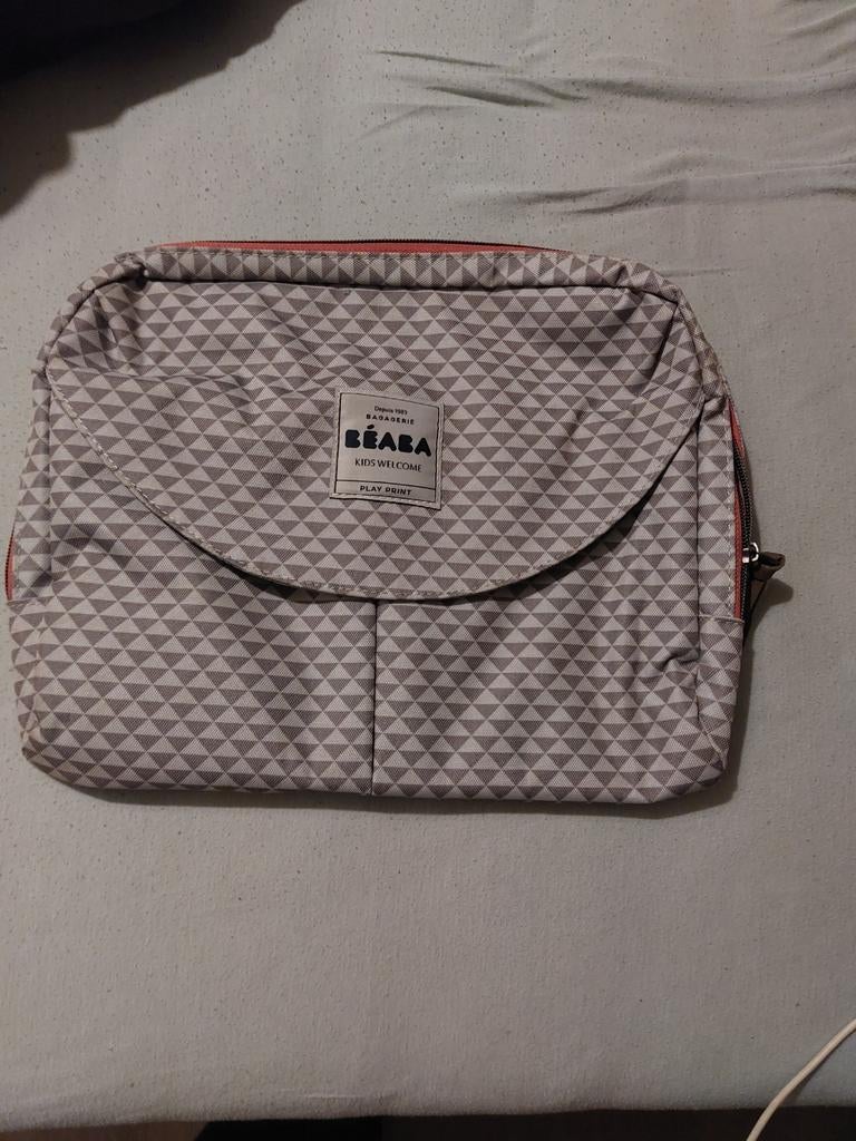 Verzoringstasjr Beaba, Handtassen en Accessoires, Toilettassen, Ophalen of Verzenden, Zo goed als nieuw, Grijs, Jongen of Meisje