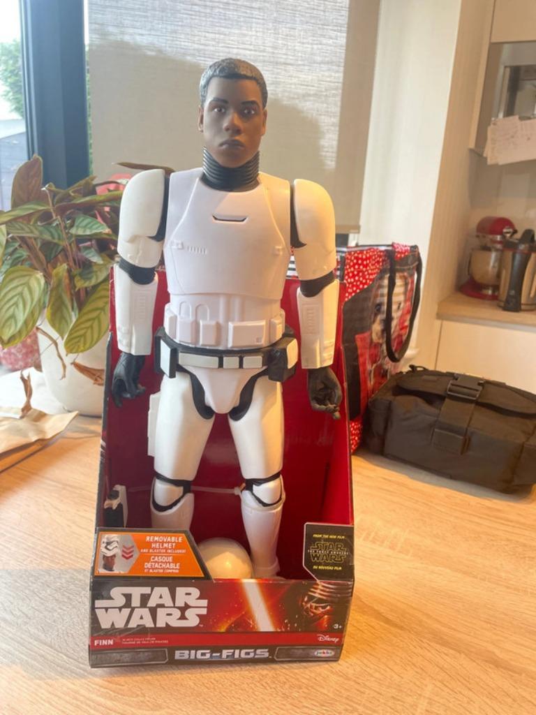 Disney Star Wars Finn Stormtrooper-uniform groot figuur, Verzamelen, Ophalen of Verzenden, Nieuw, Overige typen