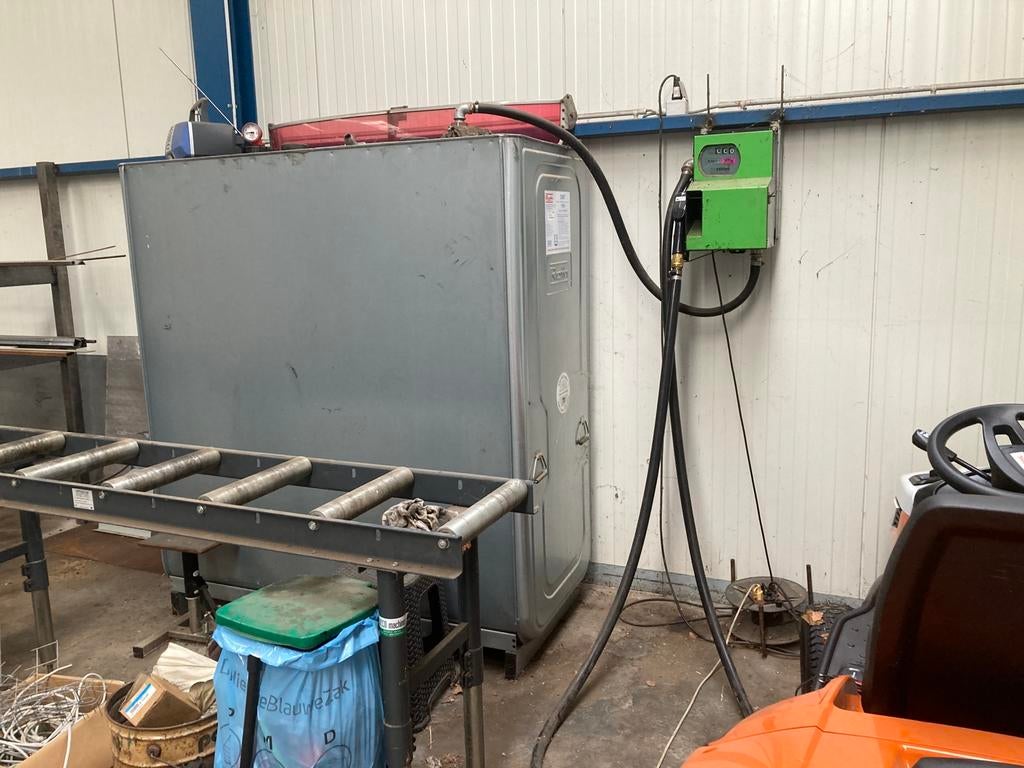 Tankstation, Ophalen, Zo goed als nieuw