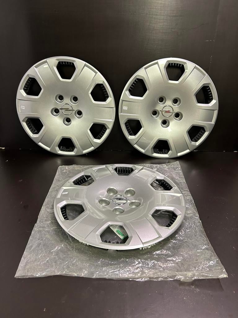 3 wieldoppen Opel Astra Zafira Meriva Vivaro Combo 16", Zo goed als nieuw
