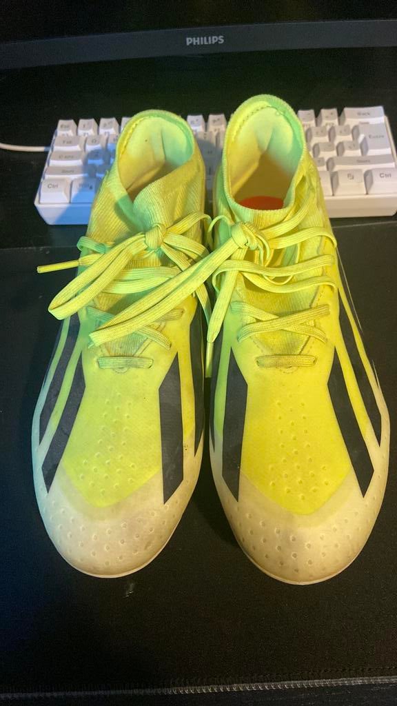 Voetbalschoenen, Sport en Fitness, Voetbal, Ophalen, Zo goed als nieuw