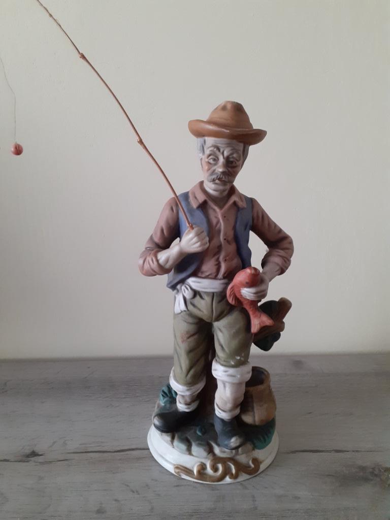 Aardewerk beeldje "Visser", Ophalen