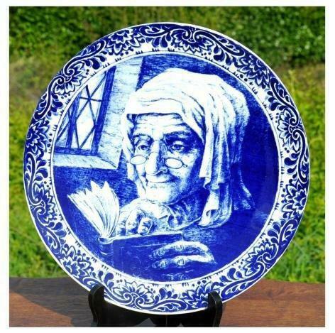 plat mural faience boch la liseuse, Antiek en Kunst