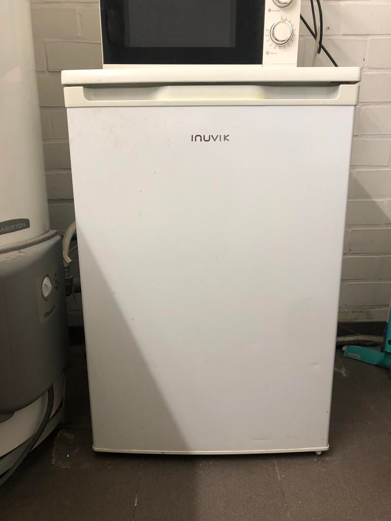 Wit kleur, Elektronische apparatuur, Vriezers en Diepvrieskisten, Ophalen, Zo goed als nieuw