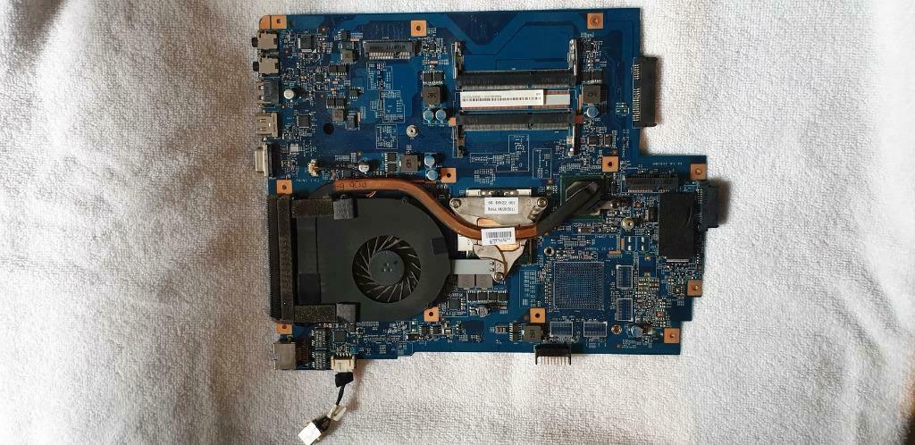 Processeur Intel Pentium P6200., Informatique & Logiciels, Enlèvement ou Envoi