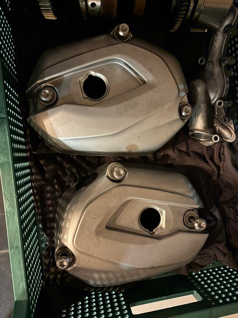 Bmw R1200RT kleppendeksel cylinderdeksel, Motoren, Ophalen, Gebruikt