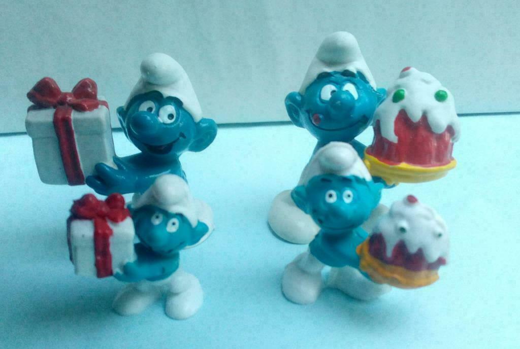 Mini Schtroumpfs: Schtroumpf avec gâteau et Schtroumpf avec, Collections, Schtroumpfs, Comme neuf, Poupée, Figurine ou Peluche