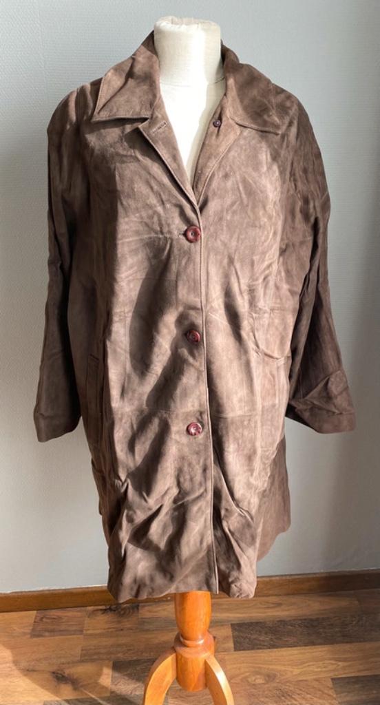 Bruine lamslederen vintage mantel Karl Larsen maat 46, Kleding | Dames, Karl Larsen, Bruin, Verzenden, Maat 46/48 (XL) of groter