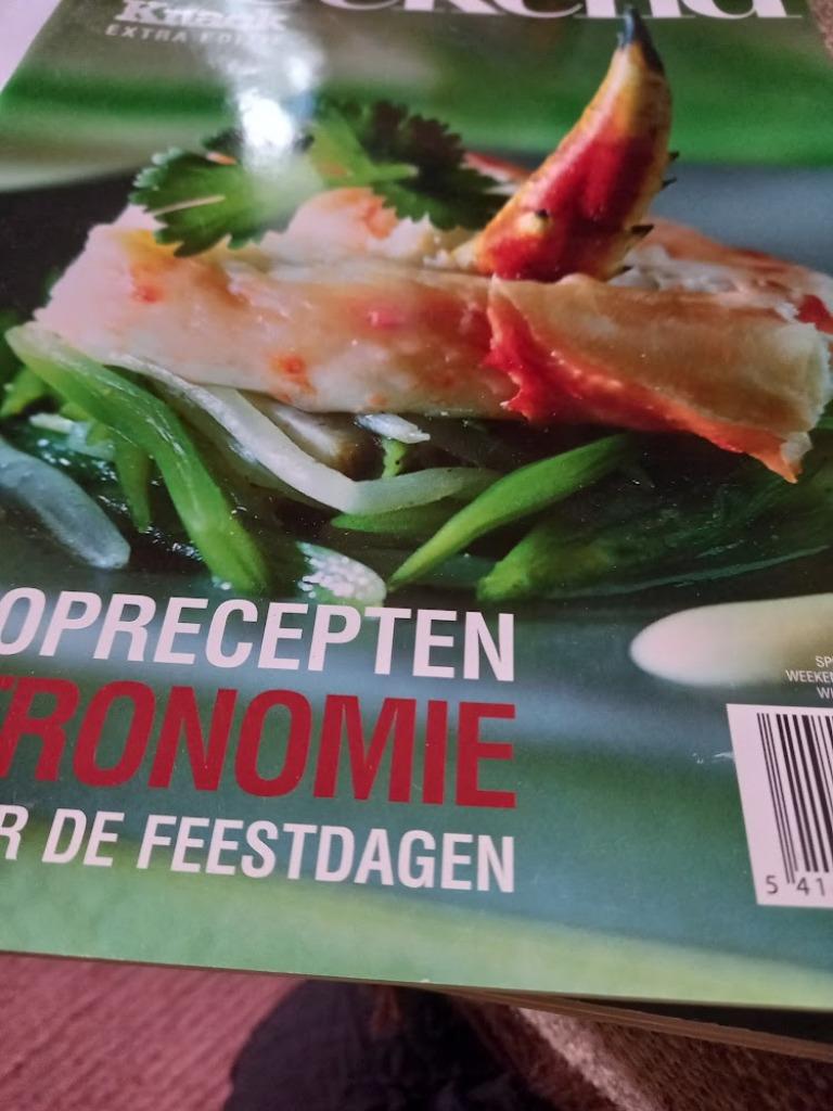 Weekend Knack 2004, Boeken, Tijdschriften en Kranten, Ophalen of Verzenden, Zo goed als nieuw, Glossy