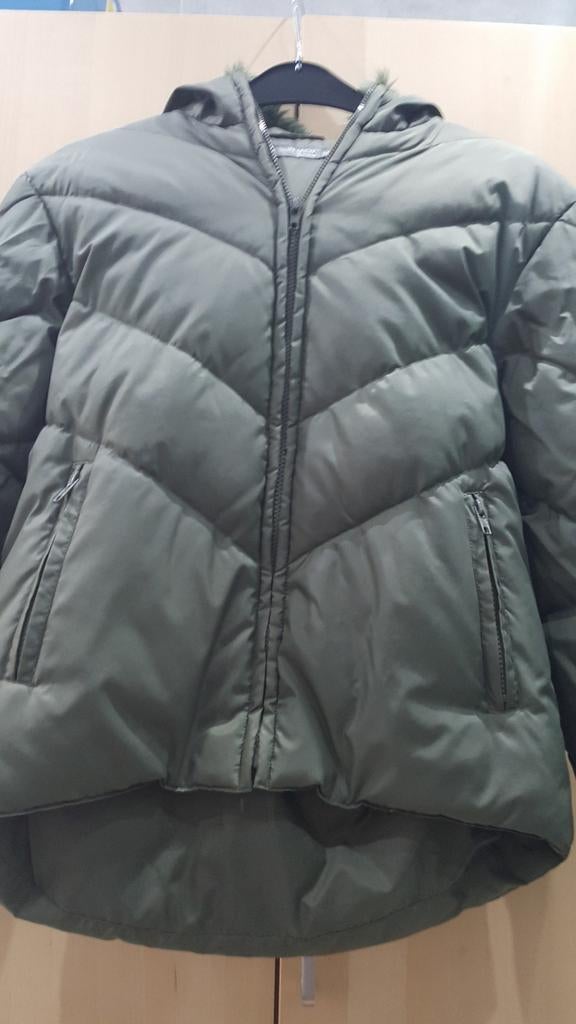 Veste  femme  médium duvet neuf  pour 35 €, Enlèvement, Comme neuf