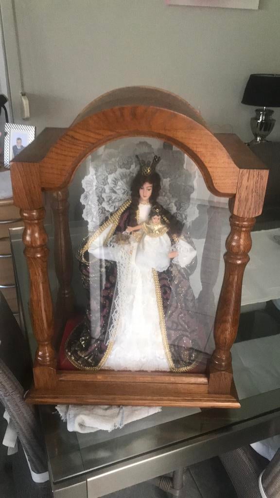 Maria in glazen kastje, Ophalen of Verzenden