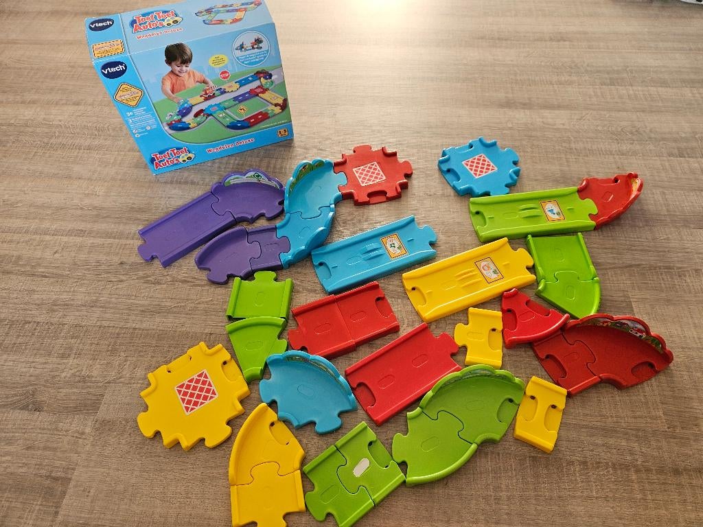Vtech toet toet auto's wegdelen deluxe, Kinderen en Baby's, Speelgoed | Vtech, Ophalen, Zo goed als nieuw